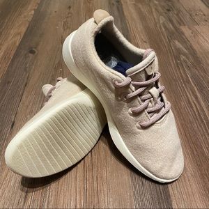 Women’s Allbirds Shoes WR/W7 Size 7 Peach Color